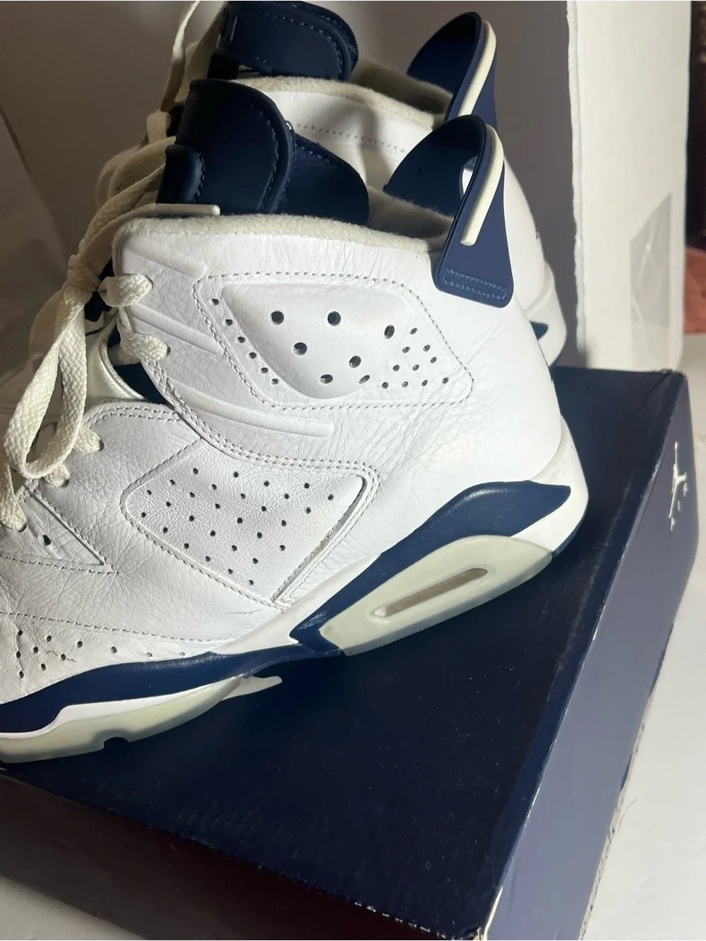 Air Jordan 6 Retro size 9.5